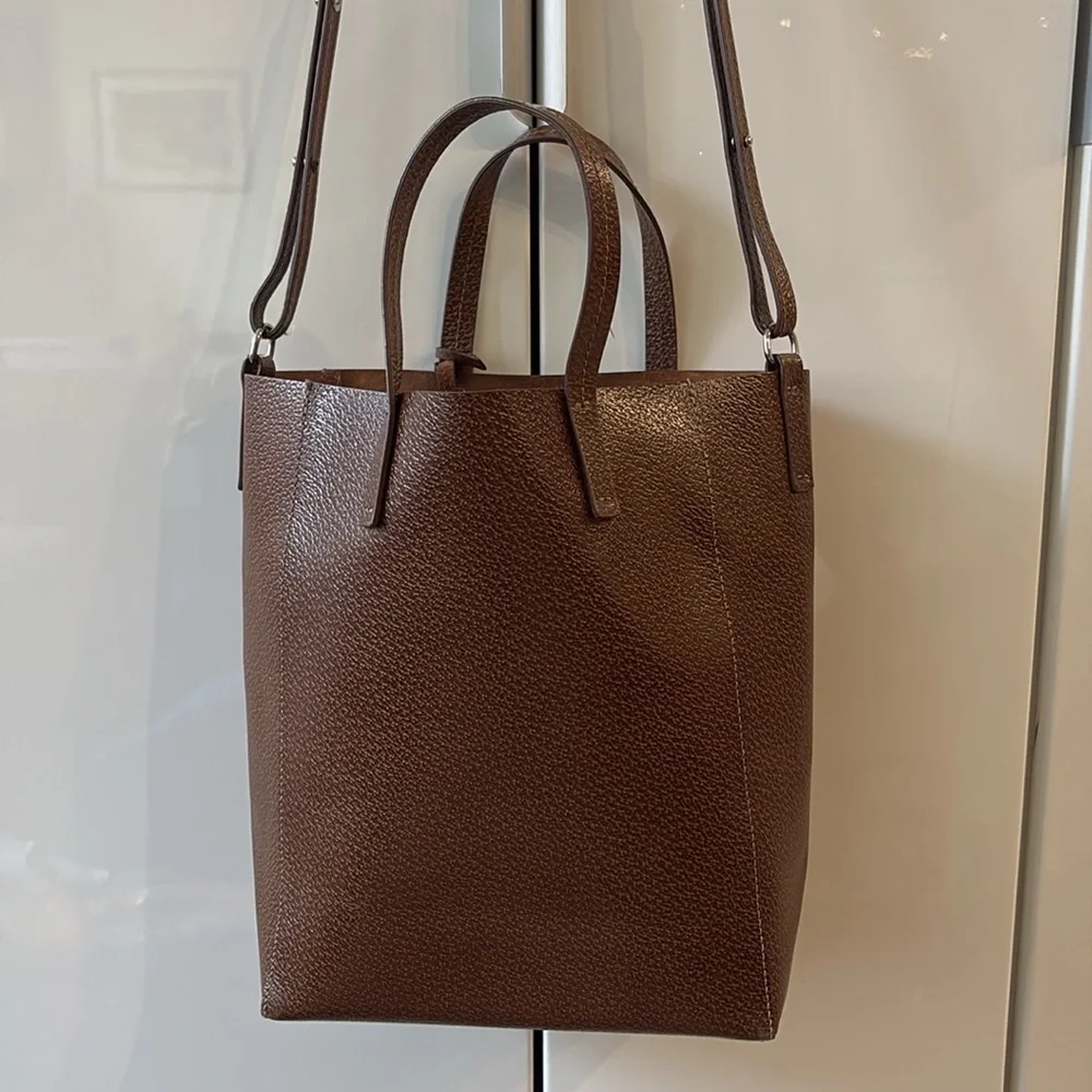 Authentic pebble leather made in Italy purse - Picture 1 of 3